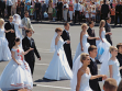 Wedding parade at the Independence Day on July 3, 2006. Repro: Alexander Korablev.